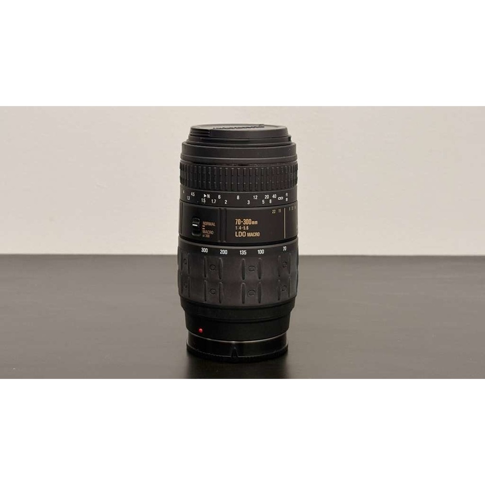 Quantaray 70-300mm f/4-5.6 LDO Macro Lens - Minolta AF Mount - AS IS
